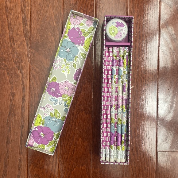 Vera Bradley Pencil Box Set in Watercolor Gray - Picture 4 of 9